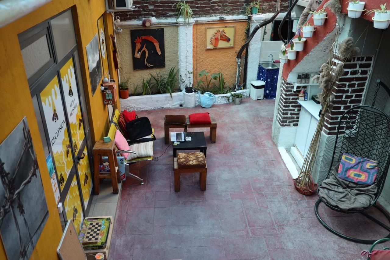 Hoja Hostel Tirana Exterior foto