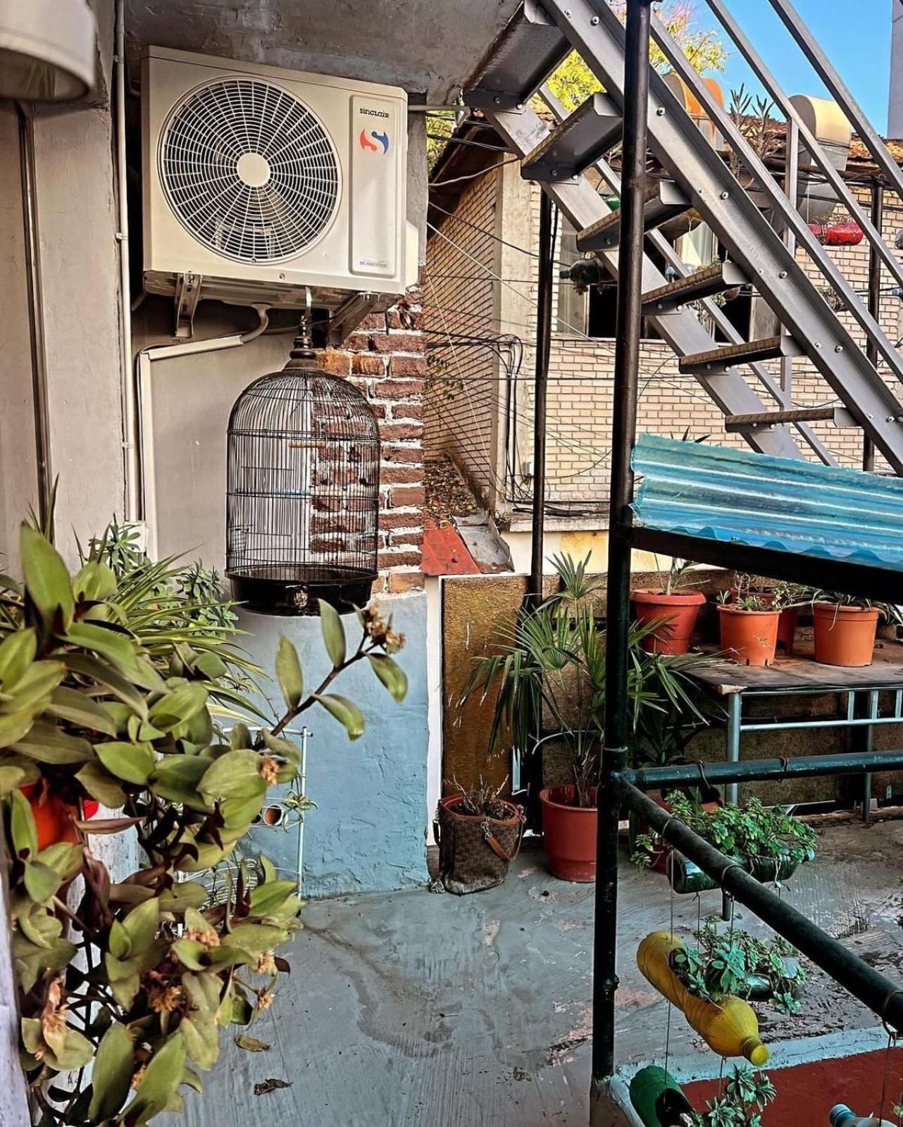 Hoja Hostel Tirana Exterior foto